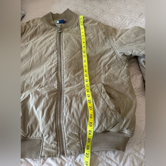 Tommy Hilfiger L Men’s Quilted Brown Camel Bomber Full Zip Jacket - Picture 14 of 15